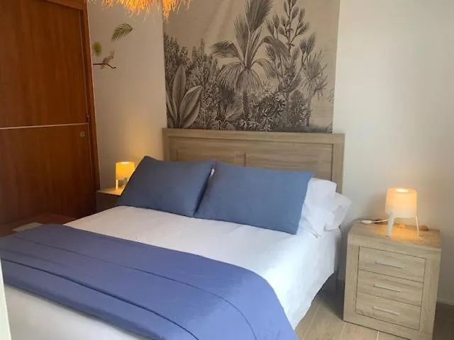 Appartement Face A La Plage Terrasse-Garage-Wifi-Draps Et Serviettes